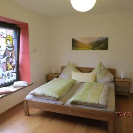 Ferienwohnung Erlenbach アパート バート・ノイェンアール・アールヴァイラー