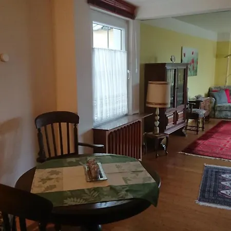 Ferienwohnung Erlenbach アパート バート・ノイェンアール・アールヴァイラー
